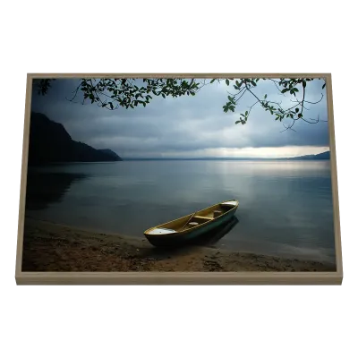 Quadro Decorativo Barco Solitário na Baía Serena