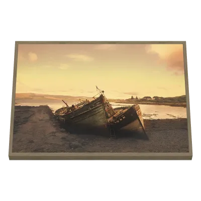 Quadro Decorativo Barcos Abandonados ao Pôr do Sol